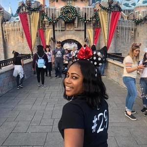 Meet your Posher, Maya